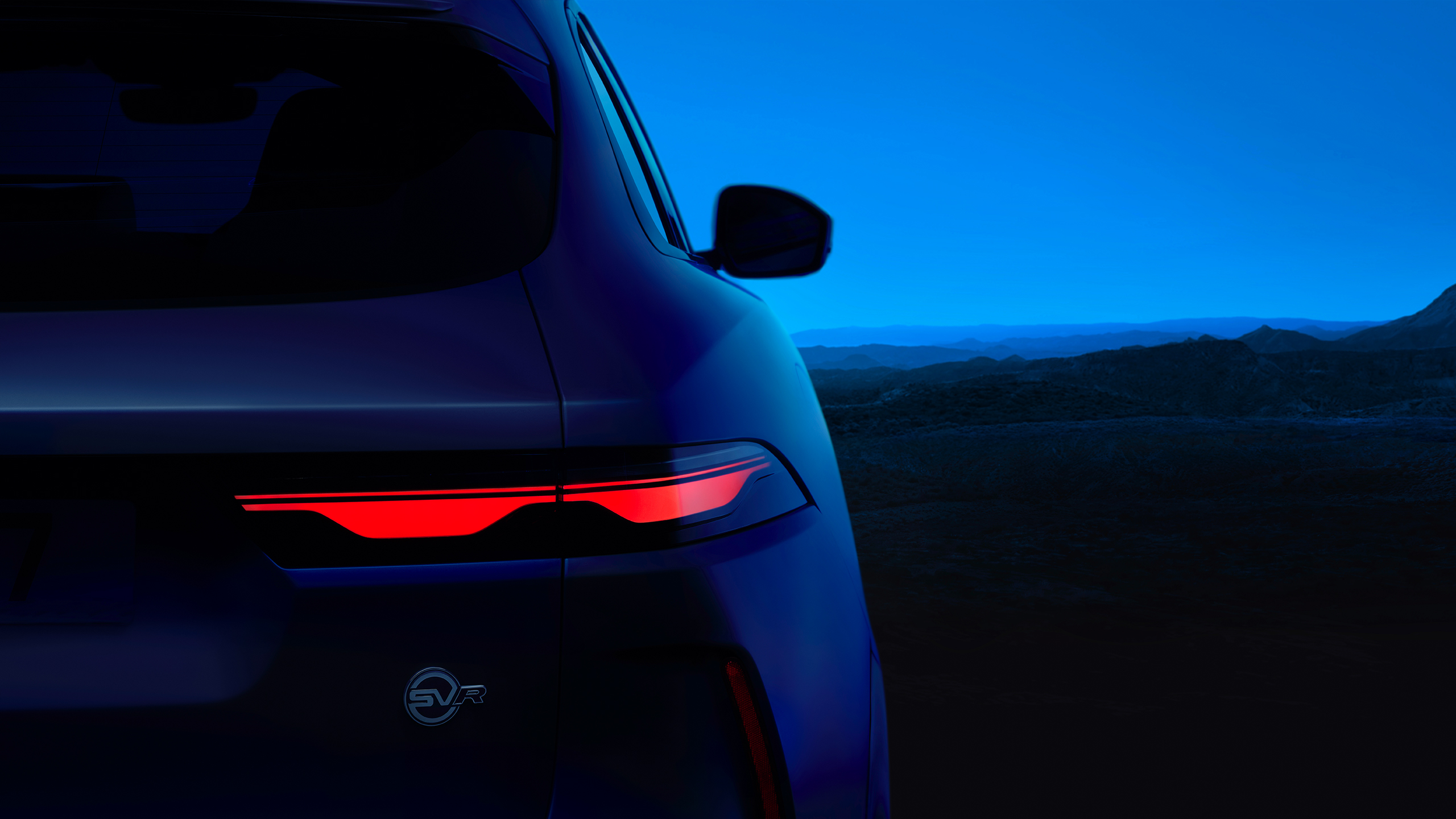 Jaguar F-Pace back headlight